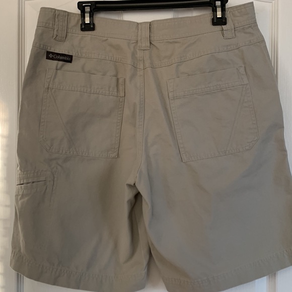 Columbia Men’s Hiking Shorts - Picture 3 of 7